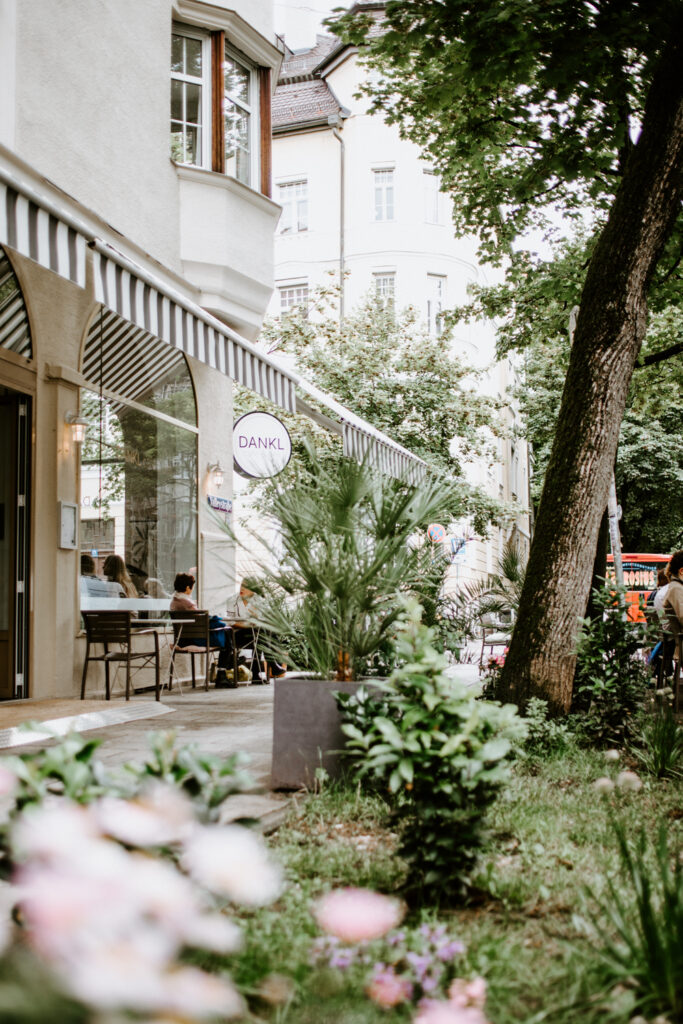 Terrasse Cafe Dankl München Untersendling